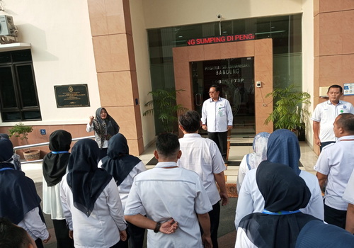 Pelaksanaan kegiatan Apel Pagi Aparatur Sipil Negara Pengadilan Tata Usaha Negara Bandung