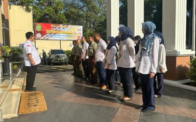 Wilujeng Enjing bersama Petugas PTSP, Petugas Keamanan dan PPNPN PTUN Bandung