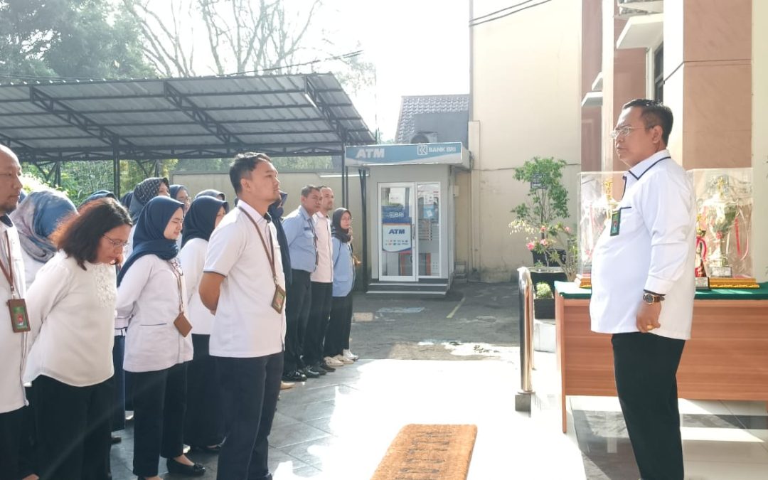 Wilujeng Enjing sekaligus Penyerahan Piala Bergilir Volly Putra dan Piala Bergilir Volly Putri