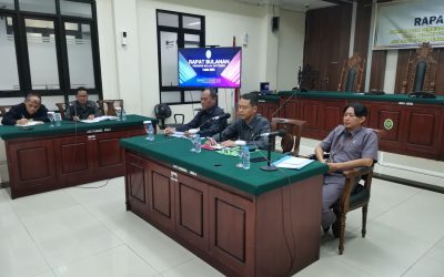 Rapat Bulanan PTUN Bandung: Komitmen, Integritas, dan Penghargaan untuk yang Terbaik!