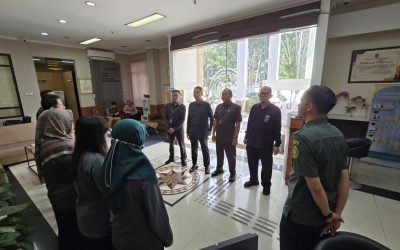 PTUN Bandung Tingkatkan Kualitas Pelayanan Publik melalui Briefing Petugas PTSP