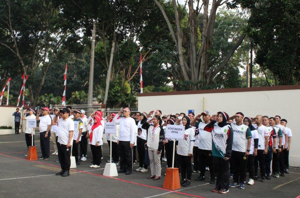 Semangat Kebersamaan Warnai Ceremony Pembukaan Agustusan PTUN Bandung